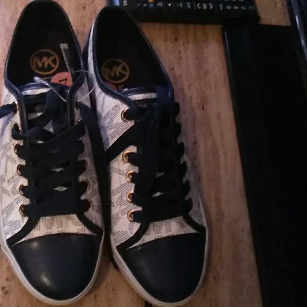 Micheal kors sneakers